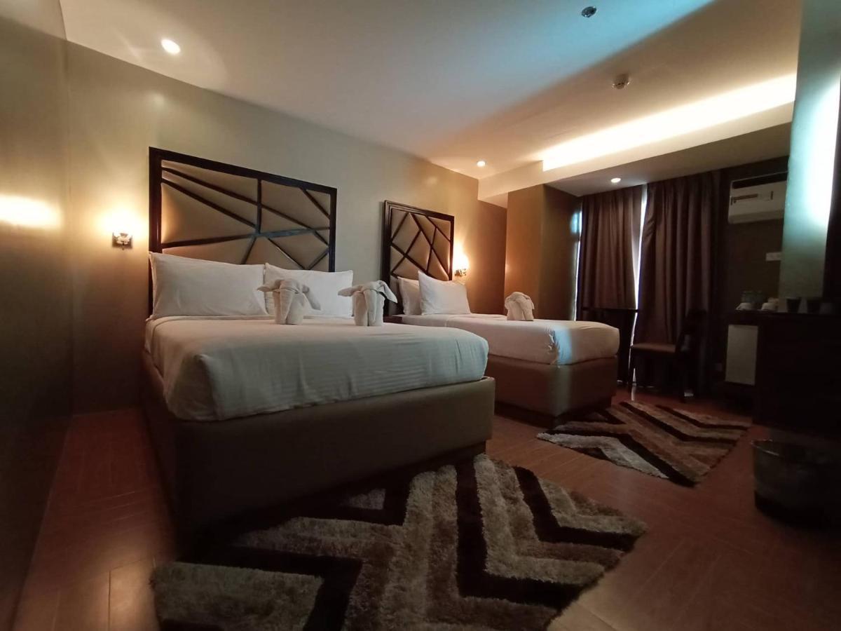 Treasure Island Hotel With Mini Water Adventure Masbate City Exterior foto